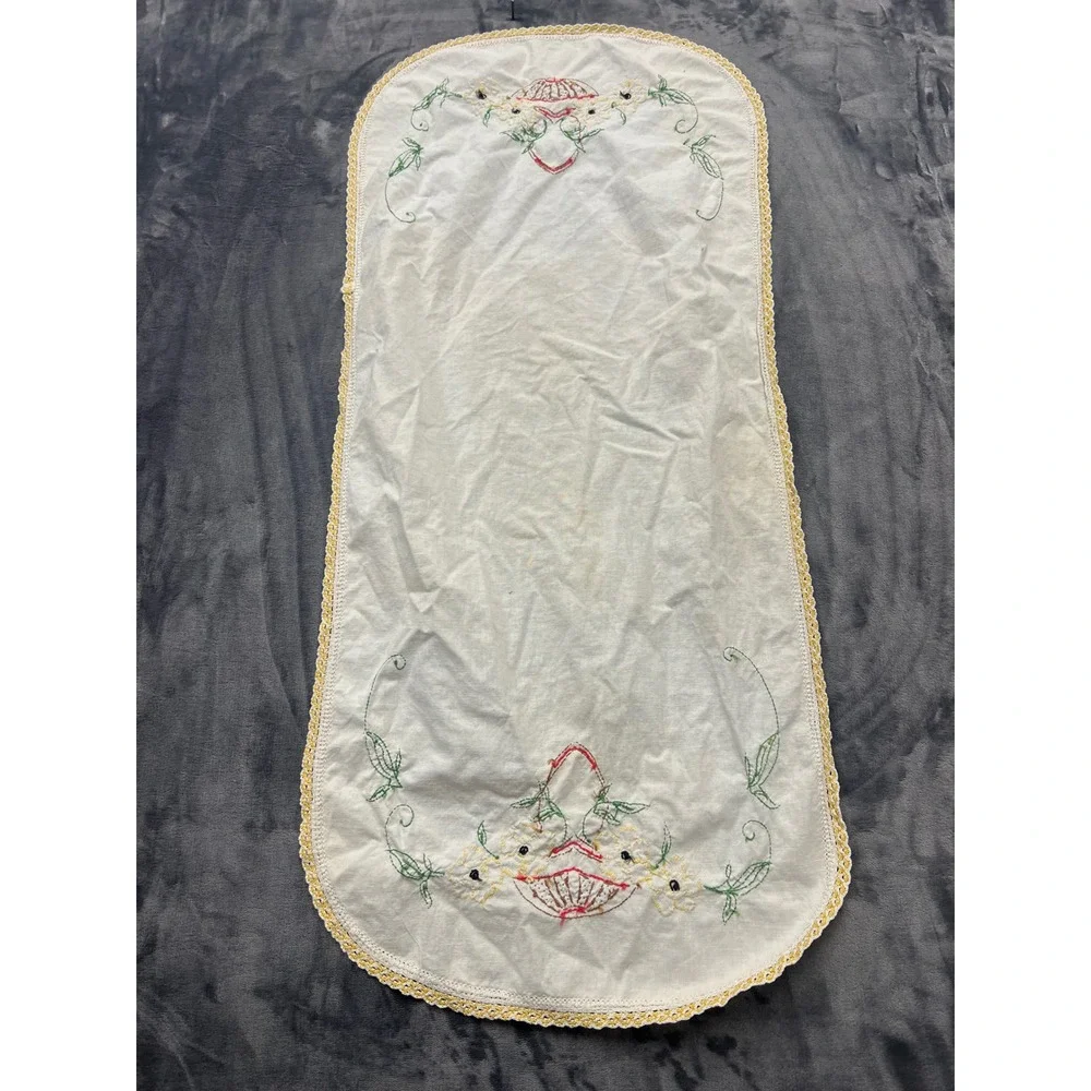 Unbranded Table Runner Unisex 34x15 Off-White Vintage Hand Embroidered Floral